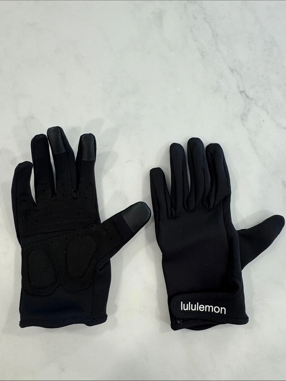 Lululemon Black Gloves